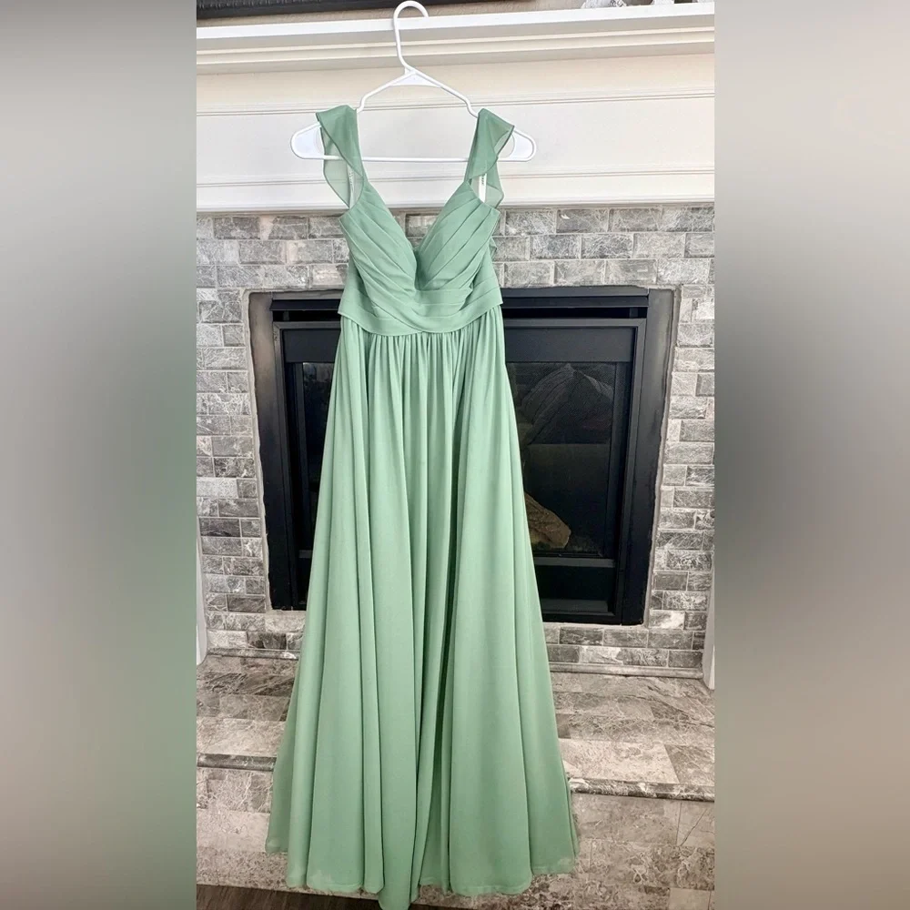 JJs House Basil Green A-line V-neck Floor-length Chiffon Bridesmaid Dress Sz 4 - Picture 4 of 5
